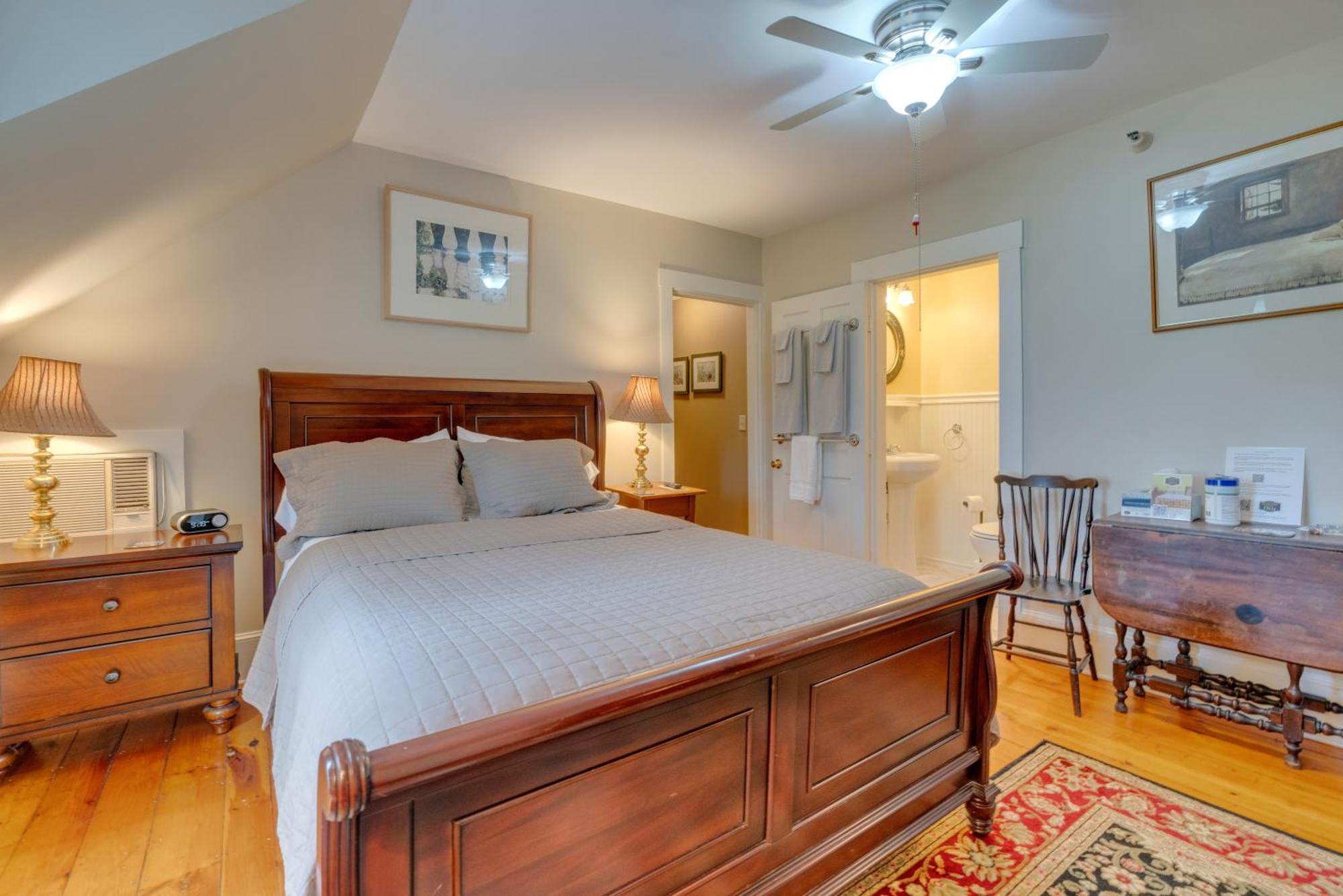 James Place 5*
